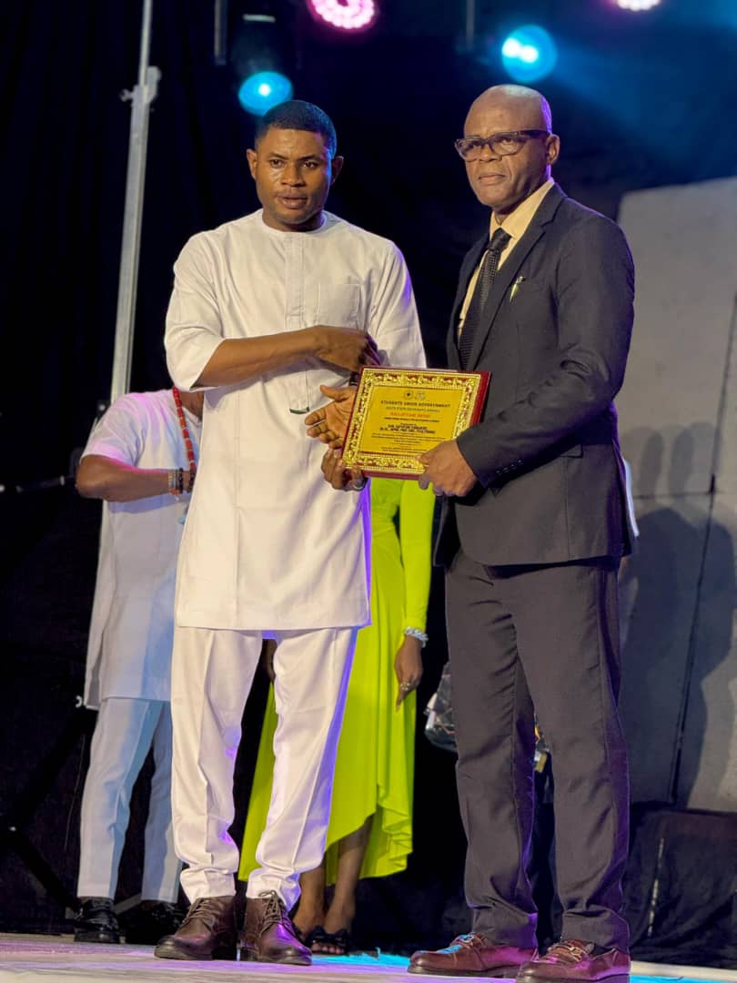 DELSU HALL OF FAME AWARD